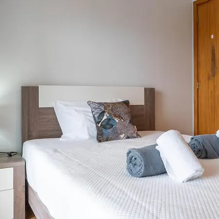 Terrace Antero De Quental 蓬塔德尔加达